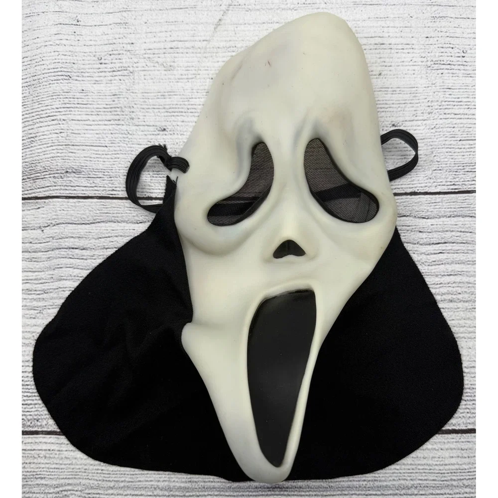 Vintage Ghost Face Scream Mask Classic Halloween Costume‎ 90s Easter Unlimited